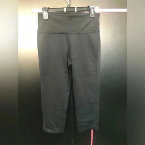 Atheleta High Rise Chaturanga Capri Leggings, key pocket